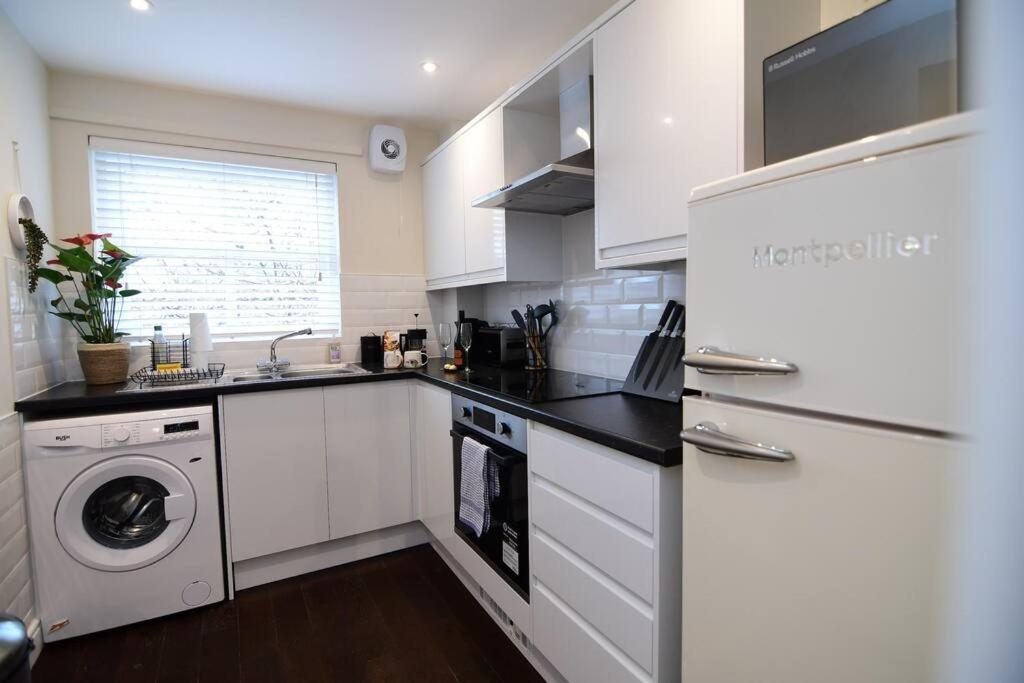 Loveyork Priory Apartment - Central With Parking מראה חיצוני תמונה