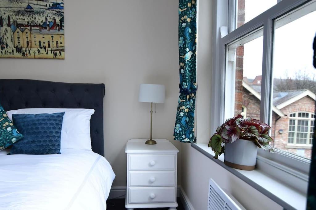 Loveyork Priory Apartment - Central With Parking מראה חיצוני תמונה
